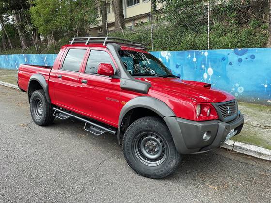 MITSUBISHI L200 SAVANA 2.5 4X4 CD 8V TURBO DIESEL 4P MANUAL MITSUBISHI L200 SAVANA 2.5 4X4 CD 8V TURBO DIESEL 4P MANUAL